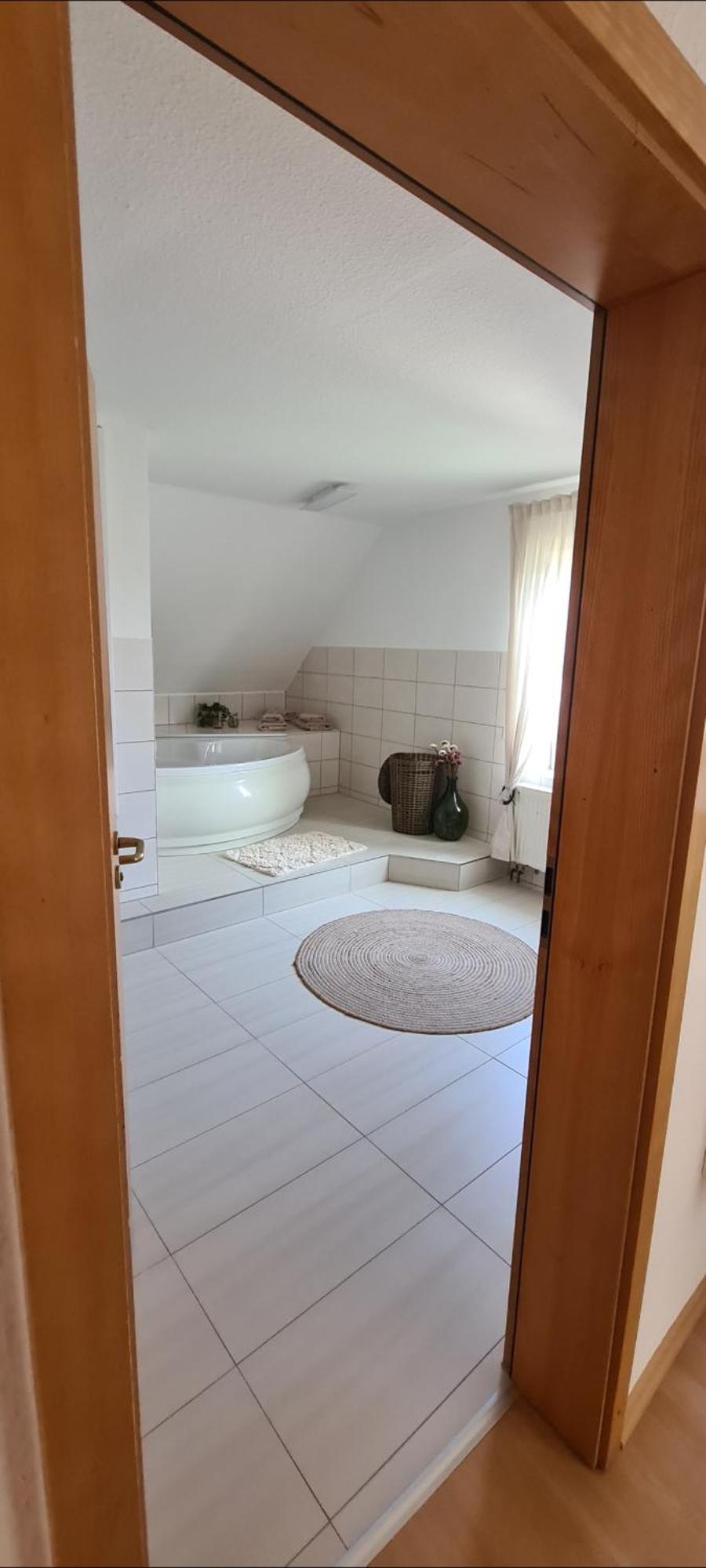 Stilvolle Ferienwohnung Free Parking, Space, Wlan Niestetal Exteriör bild