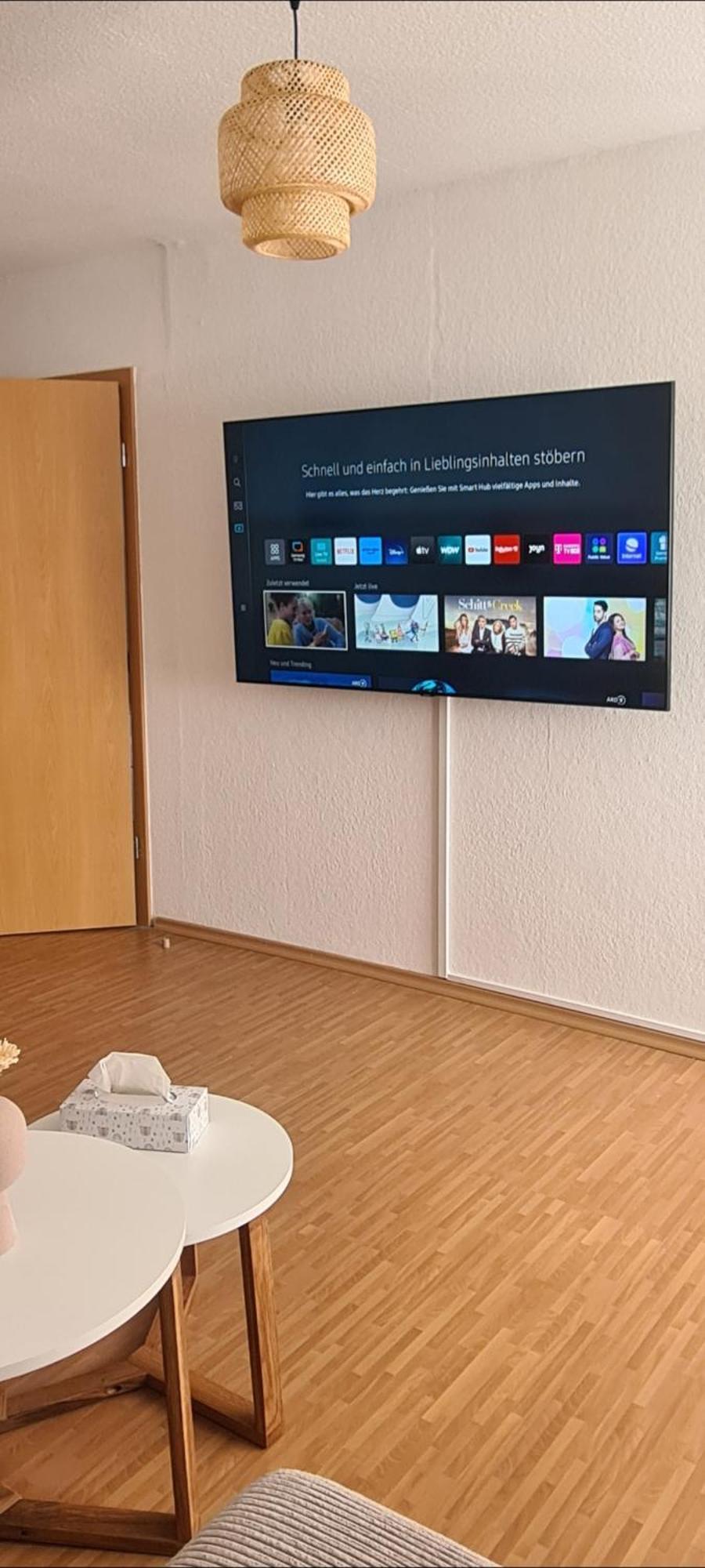 Stilvolle Ferienwohnung Free Parking, Space, Wlan Niestetal Exteriör bild