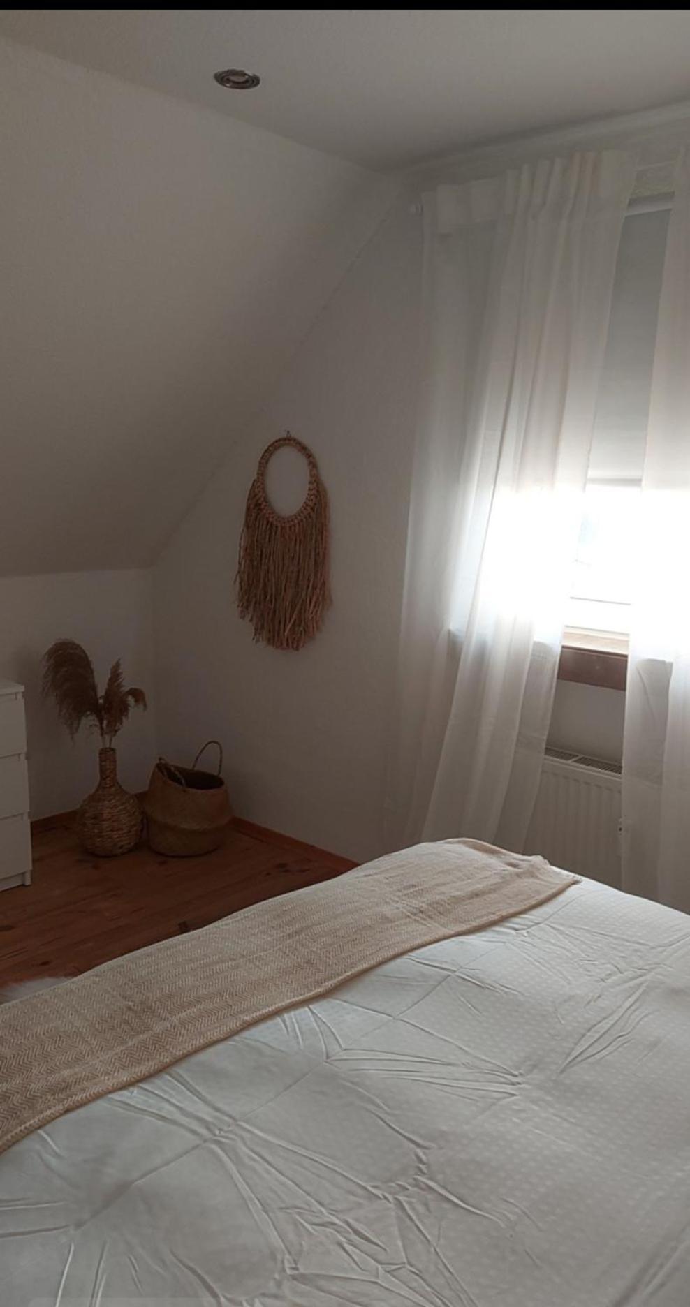 Stilvolle Ferienwohnung Free Parking, Space, Wlan Niestetal Exteriör bild